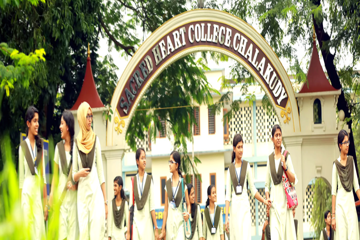https://cache.careers360.mobi/media/colleges/social-media/media-gallery/14097/2018/12/18/Campus entrance view of Sacred Heart College Thrissur_Campus-view.png